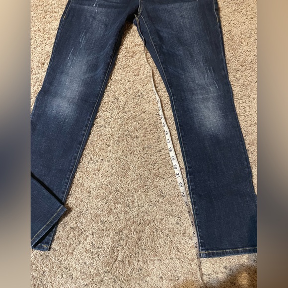 Cabi High Straight Jeans #3561 - EUC - Size 6 - Picture 7 of 7